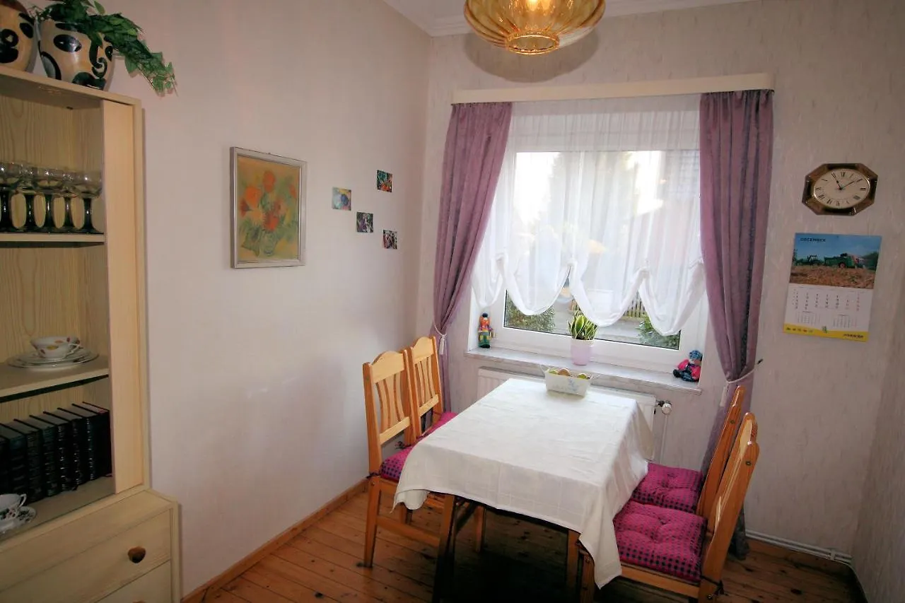 Laatzen - Private Apartment Hannover 0*,